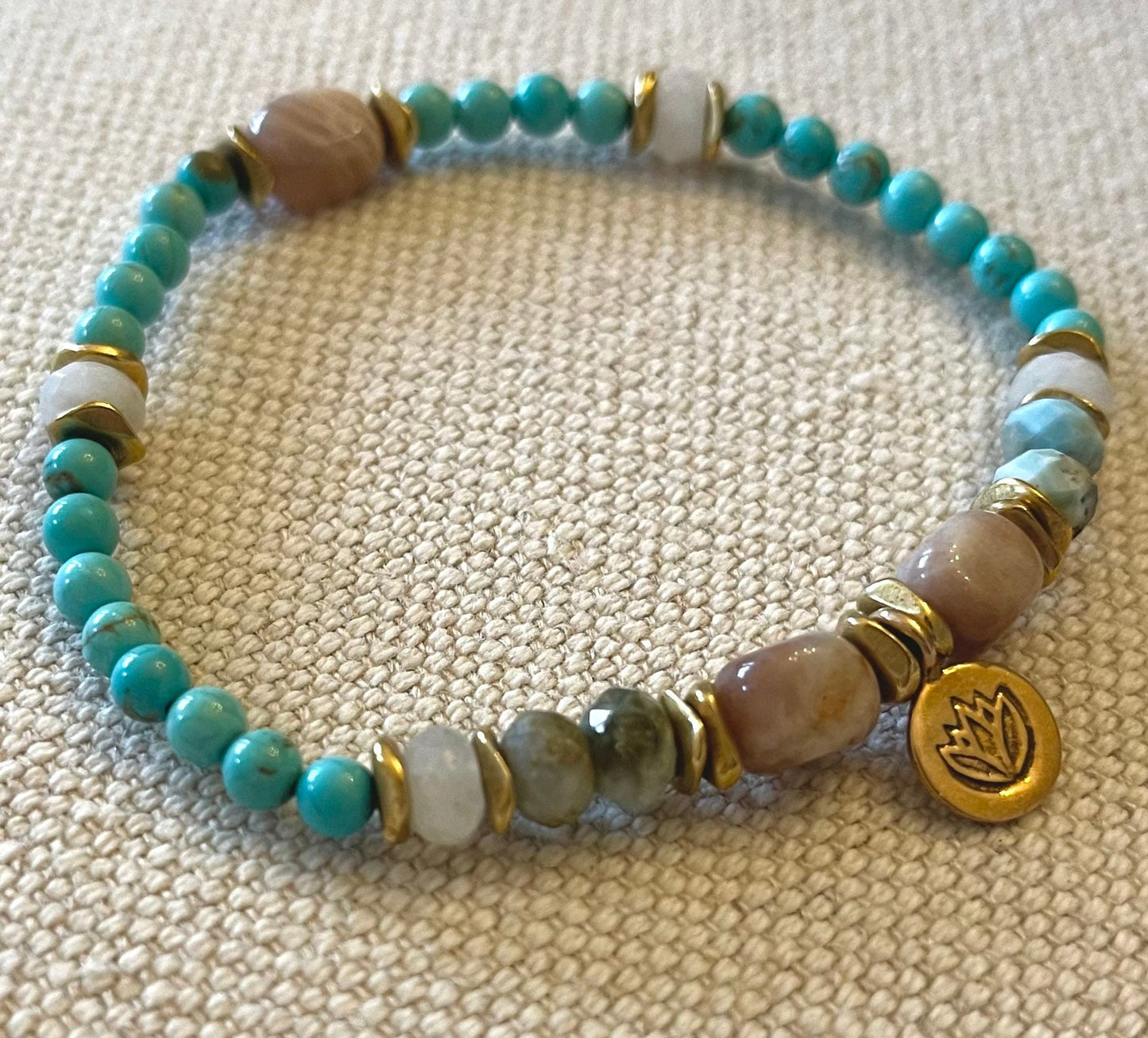 TIDES IN HARMONY BRACELET